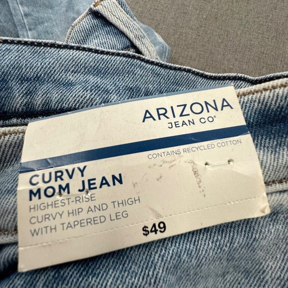 New! Arizona Curvy Mom Jeans High Rise‎ Ripped Distressed Tapered Leg Plus 21 - Picture 2 of 15